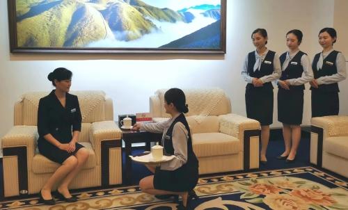 市機(jī)關(guān)事務(wù)管理中心組織開展會(huì)務(wù)服務(wù)人員業(yè)務(wù)培訓(xùn)